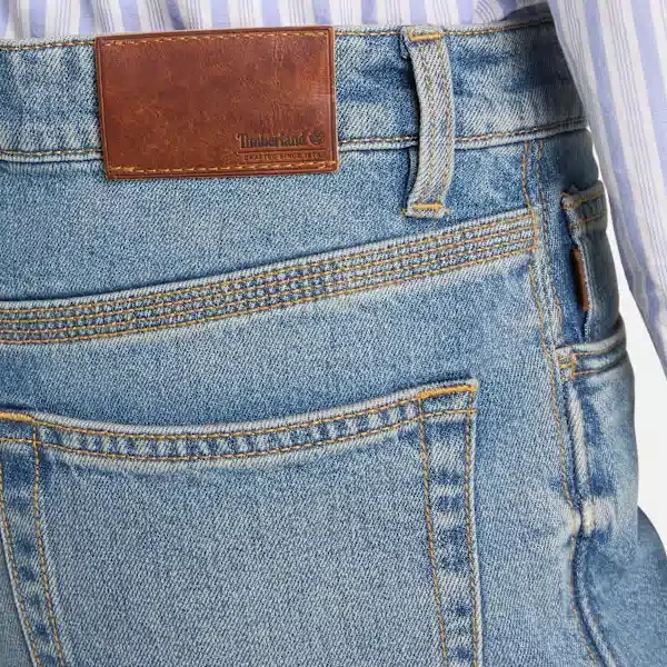 Gerade geschnittene Jeans-Hose für Damen Gerade geschnittene Jeans-Hose für Damen