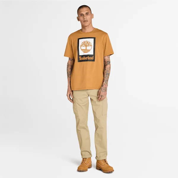 T-Shirt mit quadratischem Logo und kurzen Ärmeln T-Shirt mit quadratischem Logo und kurzen Ärmeln