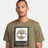 T-Shirt mit quadratischem Logo und kurzen Ärmeln T-Shirt mit quadratischem Logo und kurzen Ärmeln