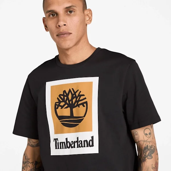T-Shirt mit quadratischem Logo und kurzen Ärmeln T-Shirt mit quadratischem Logo und kurzen Ärmeln