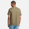 T-Shirt mit quadratischem Logo und kurzen Ärmeln T-Shirt mit quadratischem Logo und kurzen Ärmeln