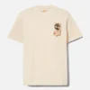 Timberland® Herren-T-Shirt mit «Carrier Slogan»-Grafik auf dem Rücken Timberland® Herren-T-Shirt mit «Carrier Slogan»-Grafik auf dem Rücken